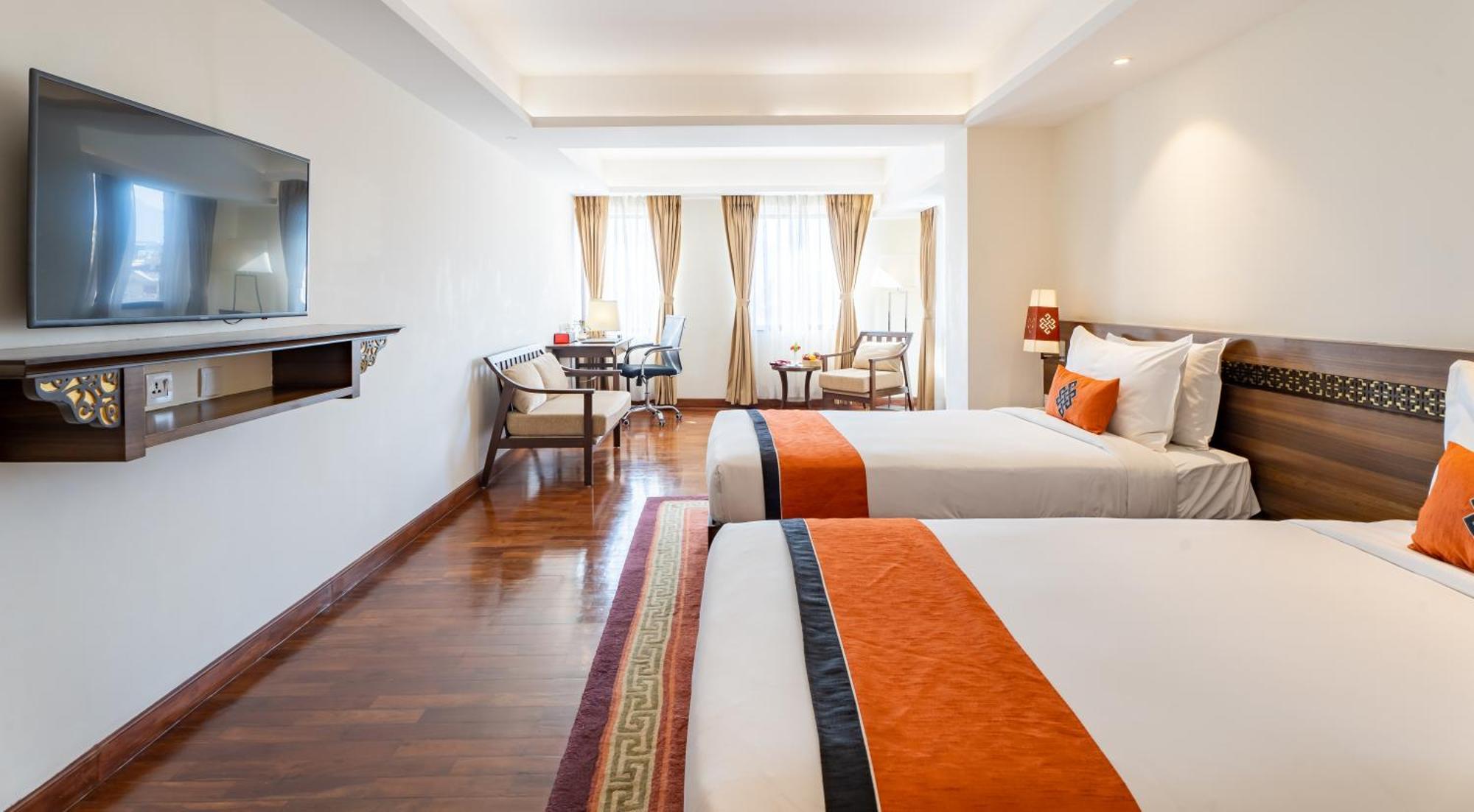 Ramada By Wyndham Kathmandu Dhumbarahi Hotell Exteriör bild