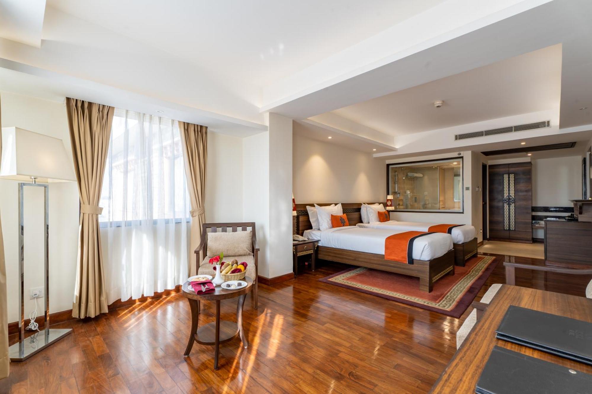 Ramada By Wyndham Kathmandu Dhumbarahi Hotell Exteriör bild