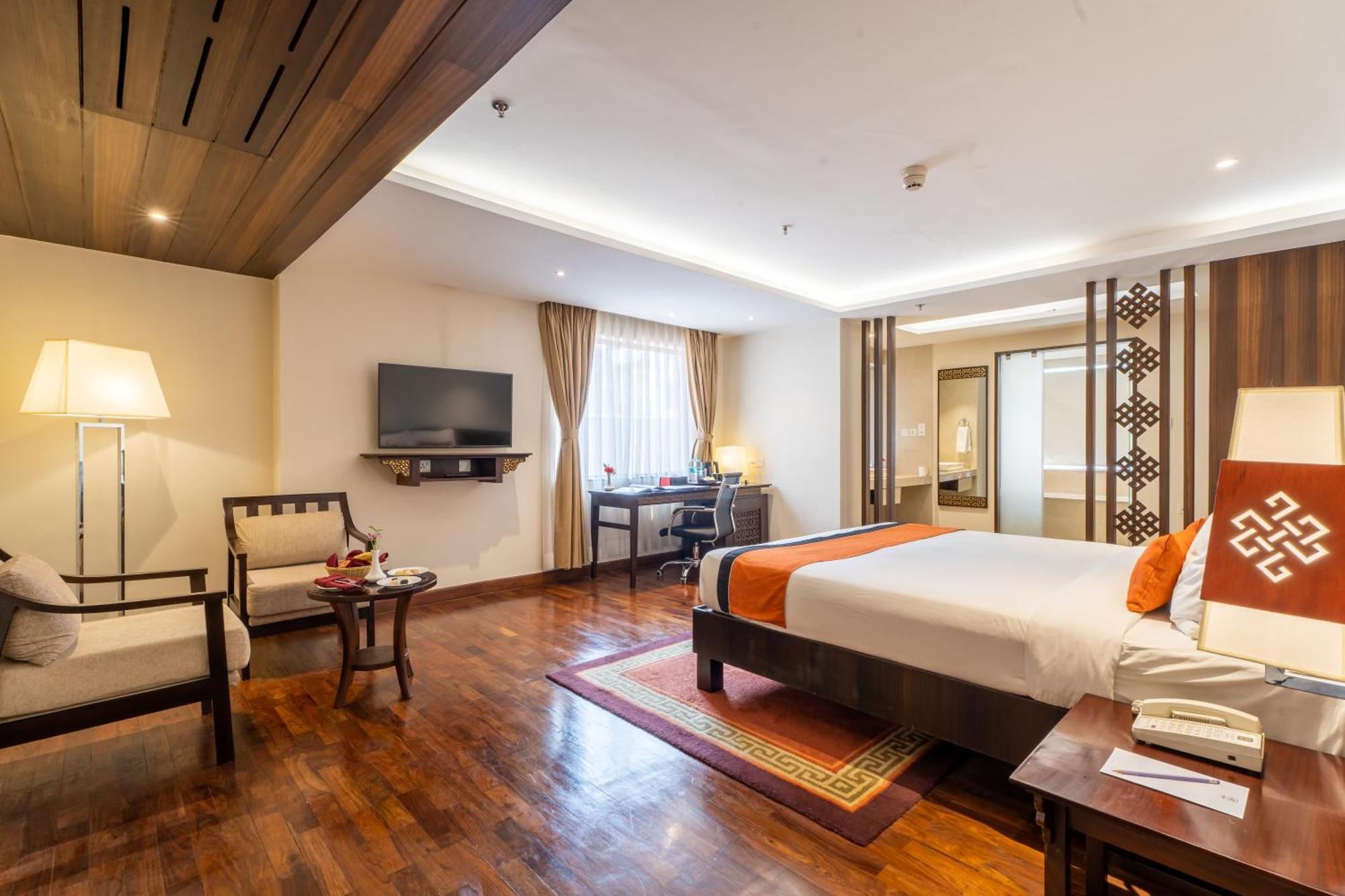 Ramada By Wyndham Kathmandu Dhumbarahi Hotell Exteriör bild