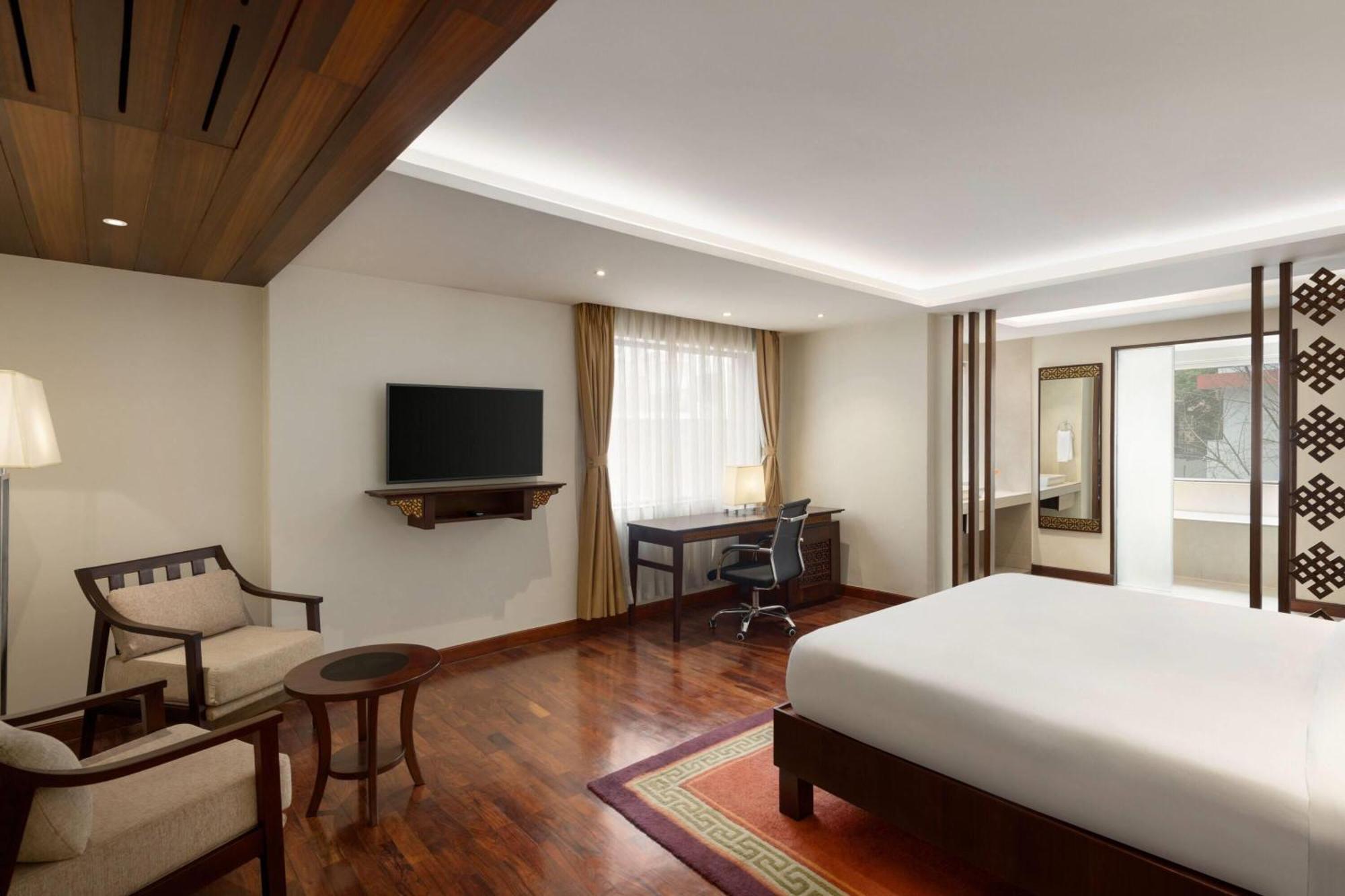 Ramada By Wyndham Kathmandu Dhumbarahi Hotell Exteriör bild