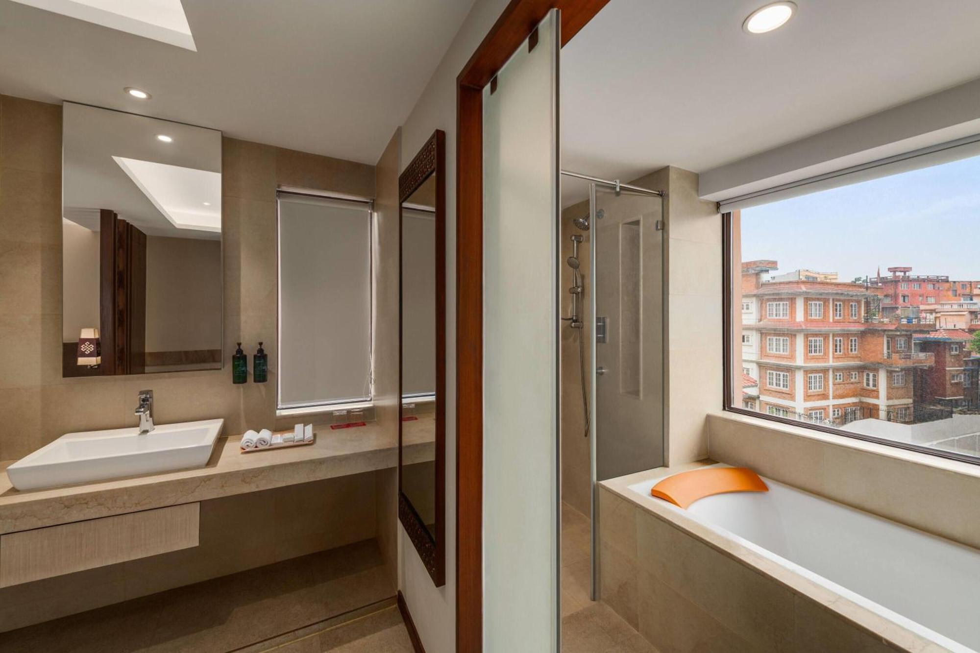 Ramada By Wyndham Kathmandu Dhumbarahi Hotell Exteriör bild