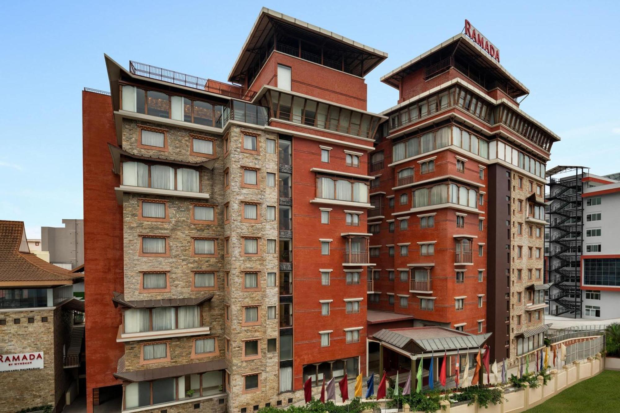 Ramada By Wyndham Kathmandu Dhumbarahi Hotell Exteriör bild