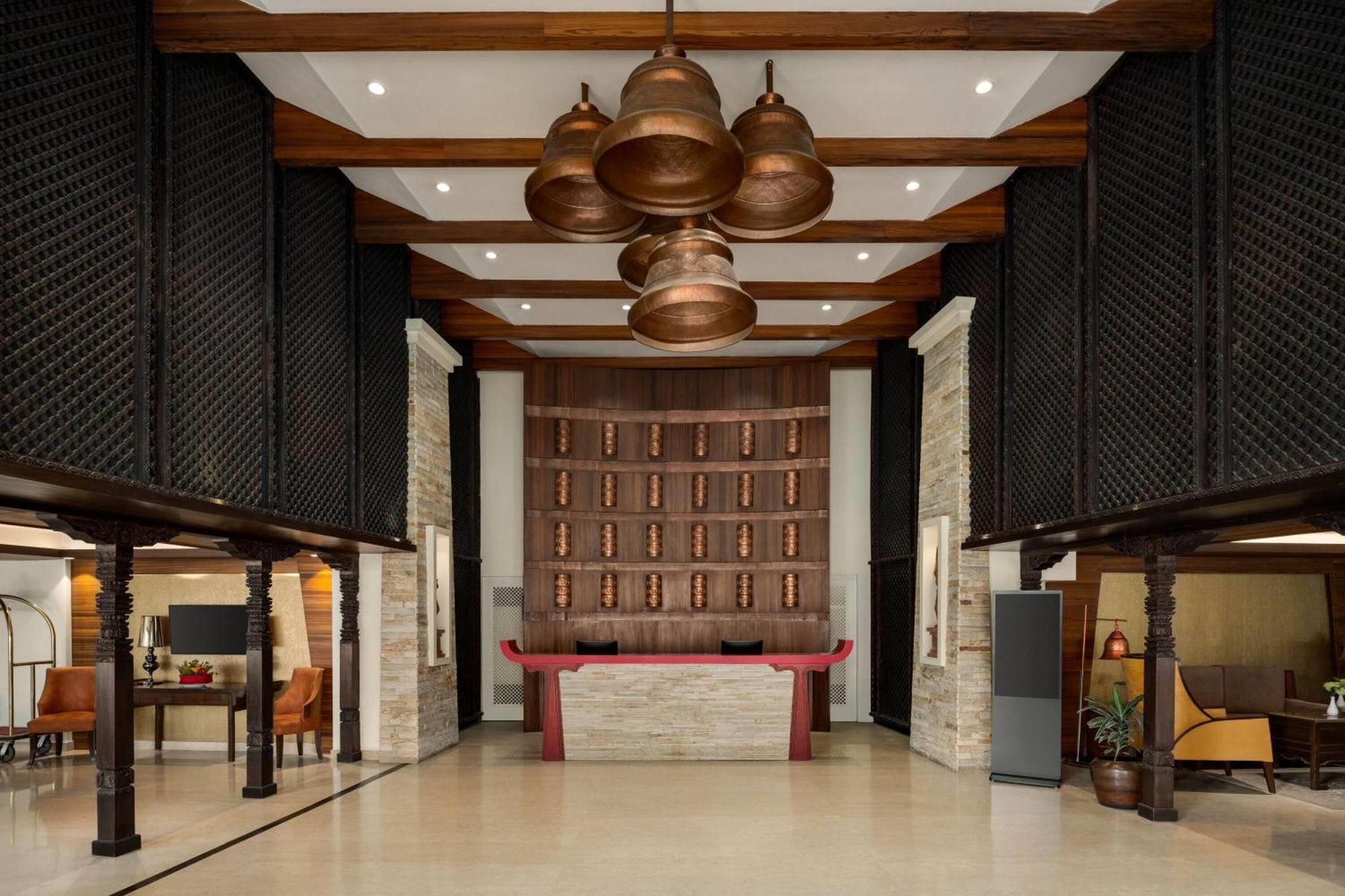 Ramada By Wyndham Kathmandu Dhumbarahi Hotell Exteriör bild
